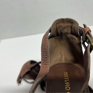 Arturo Chiang wedge sandal, size 8.5/38.5, Brown Leather